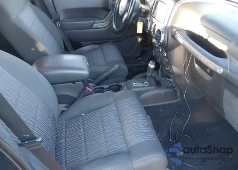 2012 Jeep Wrangler Unlimited Sport z USA, uszkodzony, nr VIN 1C4BJWDG5CL260140